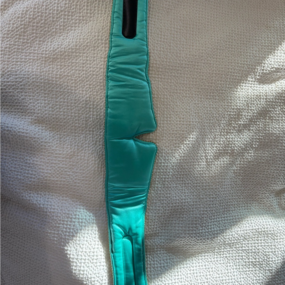 Drowsy Breakfast at Tiffany’s Silk Sleep Mask - Picture 4 of 4